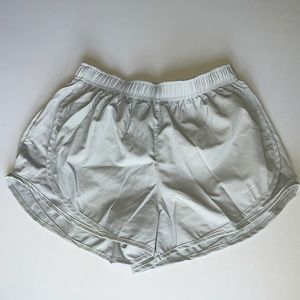 Women’s Nike Tempo Shorts Wolf Grey - Size Medium